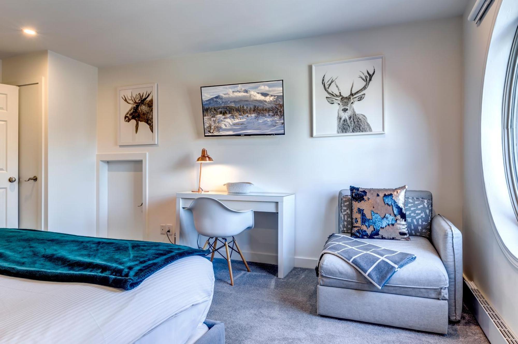 The Lookout Penthouse // A Luxe Suite In Whistler Exteriör bild