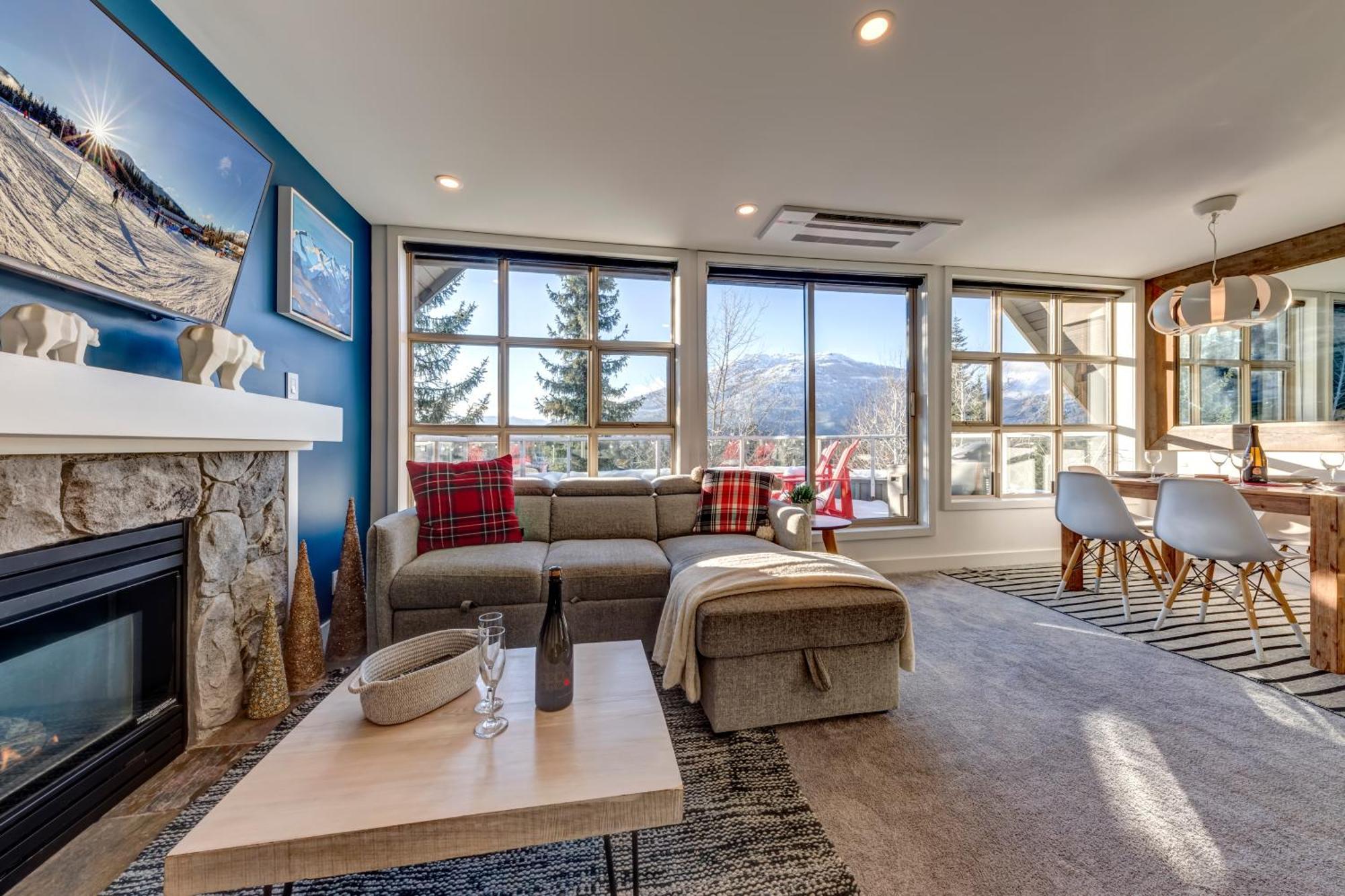 The Lookout Penthouse // A Luxe Suite In Whistler Exteriör bild