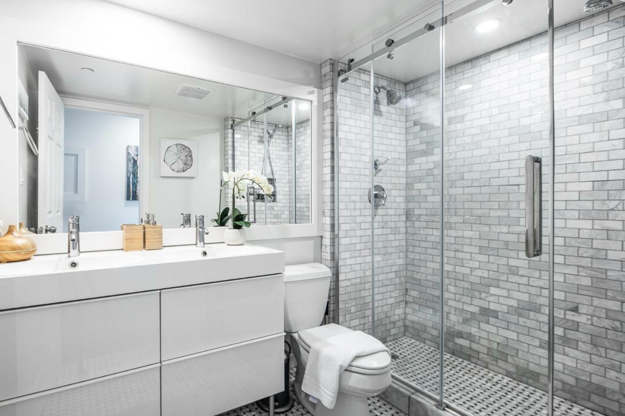 The Lookout Penthouse // A Luxe Suite In Whistler Exteriör bild